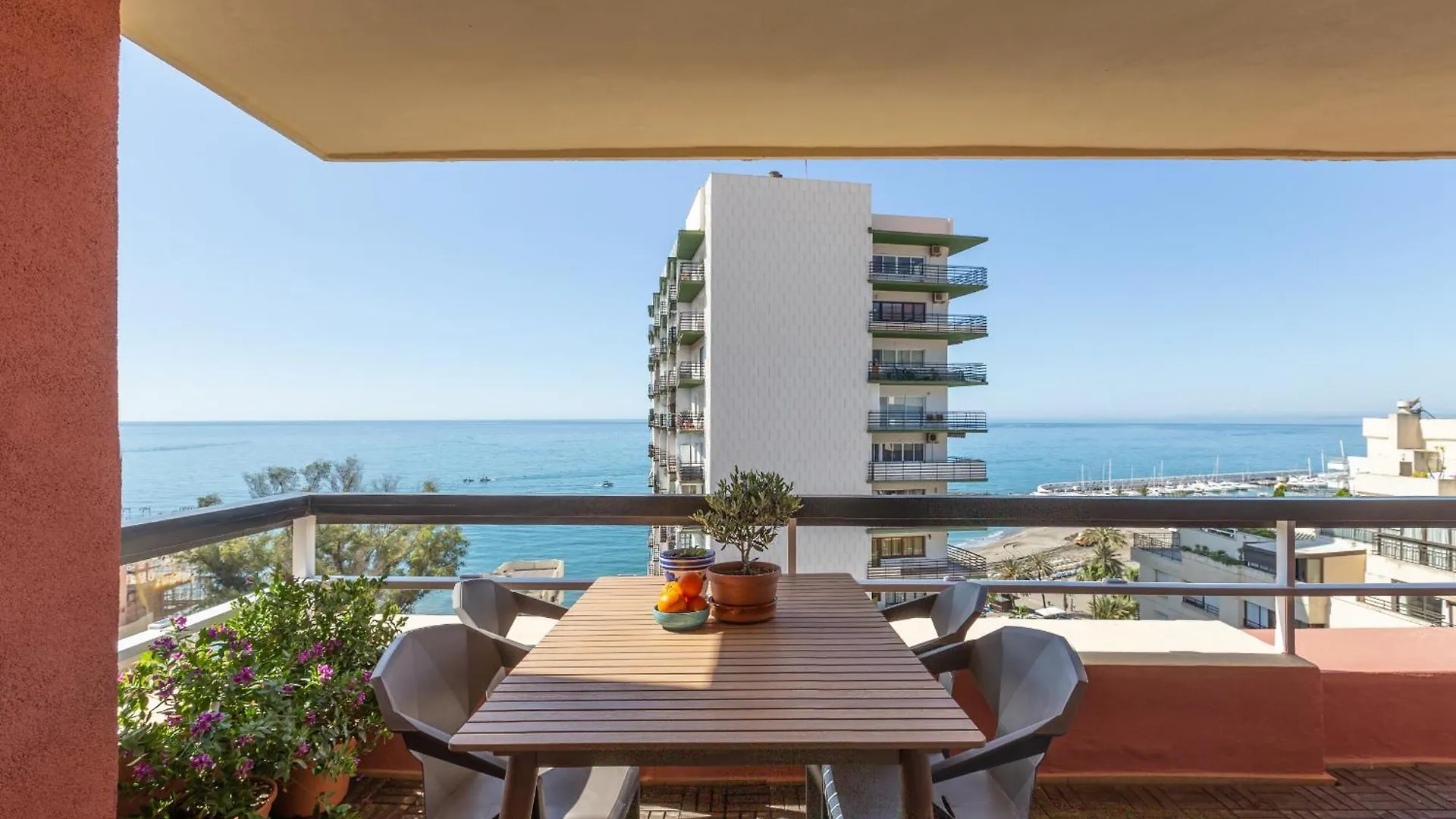 Marbella Port Beachfront - Eaw Homes
