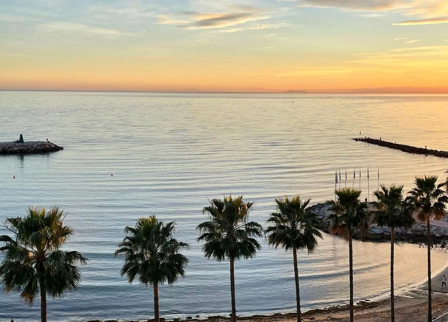Marbella Port Beachfront - Eaw Homes 0*,  スペイン